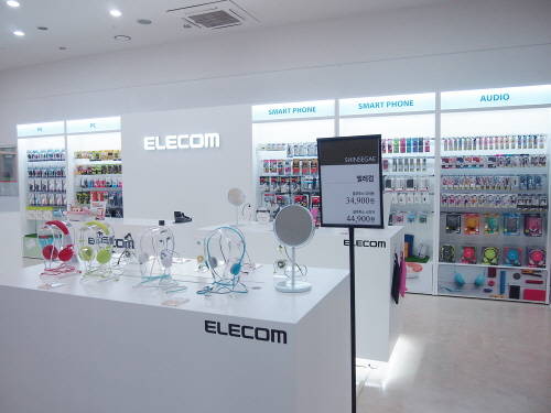 엘레컴 코리아, 신세계 강남점에 입점