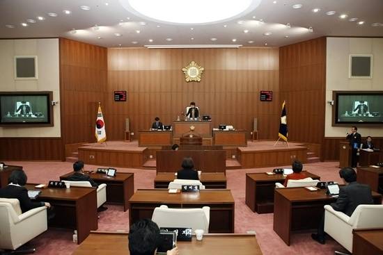 의정부시의회 본회의 장면
