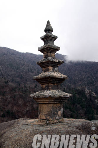 '인제 봉정암 오층석탑'.(사진=문화재청)