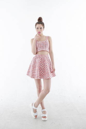 하프클럽, 20대 감성을 겨냥한 자체 브랜드 '미야오' 론칭