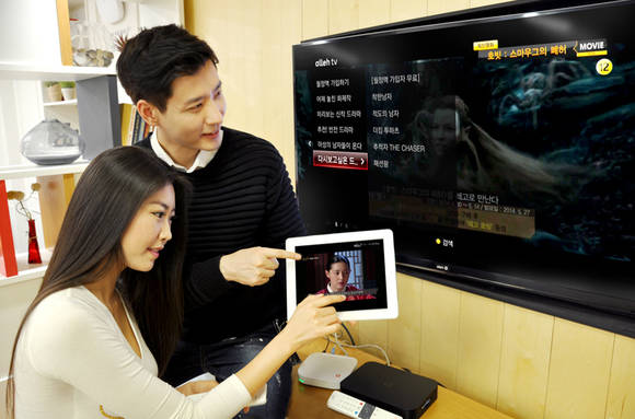 올레tv가 ‘다보드’로 100여 타이틀, 4000여 편 작품을 서비스한다(사진 제공: KT)