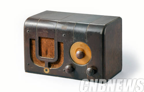 보급형 1호 수신기(Chosun Broadcasting Association Distribution Receiver NO.1),1927, KBS소장.(사진=대한민국역사박물관)