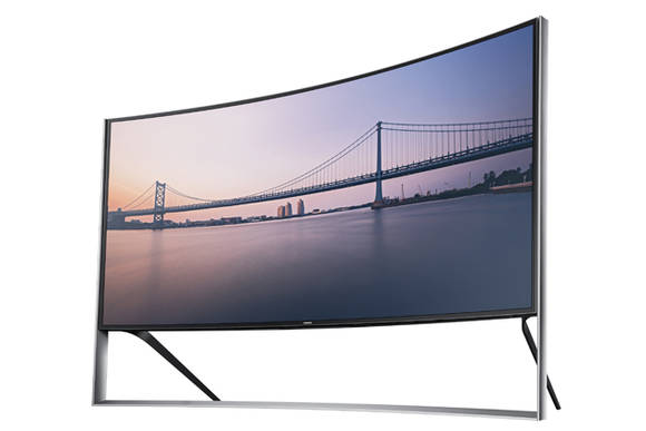 삼성전자의 105인치 4K 커브드 TV‘UN105S9W’(사진: 엔가젯)