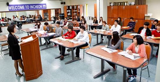 인천전문학교 수업 장면