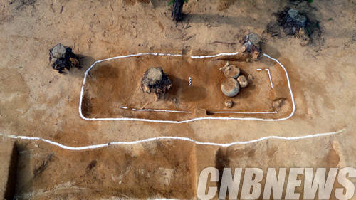 '봉산리 유적 토광묘 전경'.(사진=문화재청)