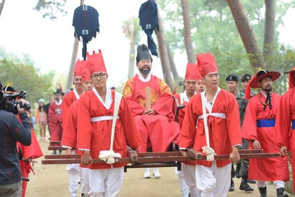(사진=정조대왕 능행차 재현,화성시 제공)