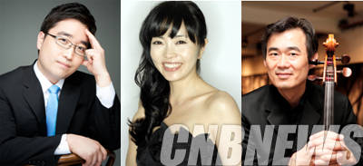 '플레이 피스 콘서트' 출연진, 좌측부터 지휘 김광현, 소프라노 김수연, 첼로 양성원.(사진=한국문화예술위원회)