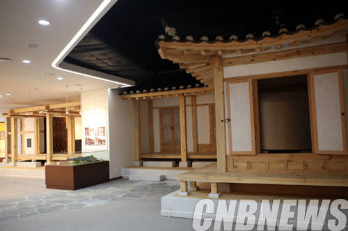 은평역사한옥박물관 2층 한옥전시실.(사진=은평역사한옥박물관)