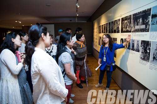 국립고궁박물관 문화가 있는 날 전시해설 모습.