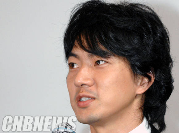 배우 송일국이 연극 '나는 너다'에 출연한다.(사진=CNB 포토뱅크)