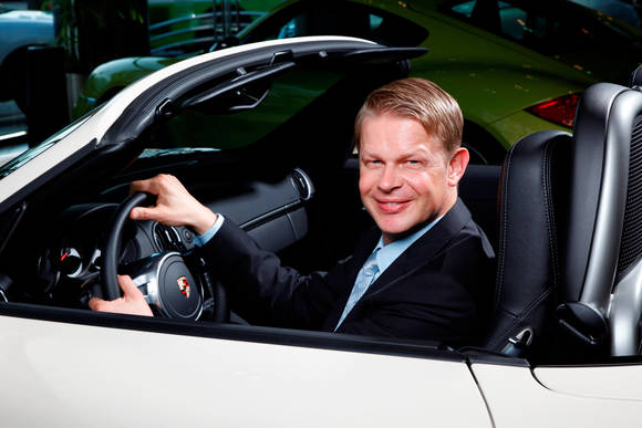 서울시 명예시민이 된 스투트가르트 스포츠카 마이클 베터 사장(사진 제공: 스투트가르트 스포츠카)