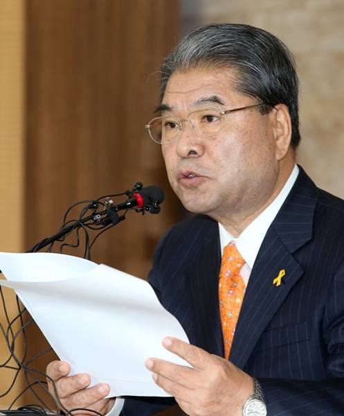 이재정 경기도교육감이 5일 2015년도 예산(안)편성과 관련해 기자회견을 하고 있다.(사진=연합뉴스 제공)