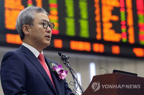 14일 오전 서울 여의도 한국거래소 홍보관에서 열린 삼성SDS 유가증권시장 상장 기념식에서 인사말을 하고 있는 전동수 삼성SDS 대표이사(사진: 연합뉴스)