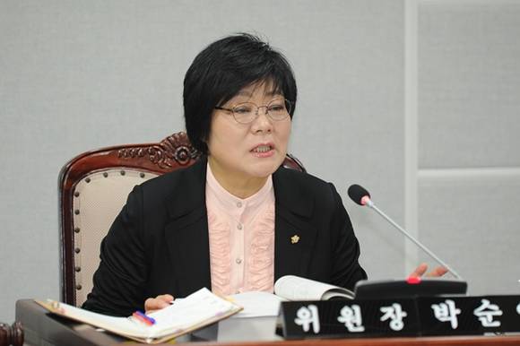 박순영 수원시의회 기획경제위원장
