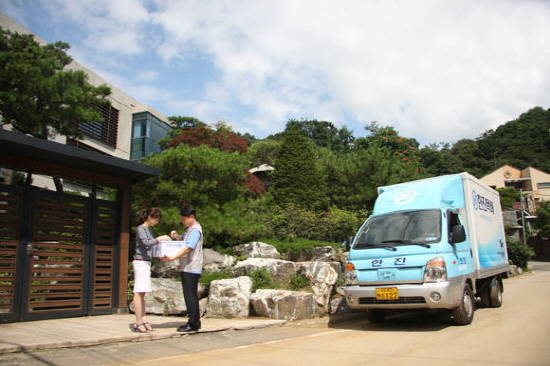 설을 앞두고 ‘설 택배전쟁’이 본격 개막됐다. 한진은 9일부터 설 명절 특수기 비상운영체제에 돌입한다. (사진제공=한진)