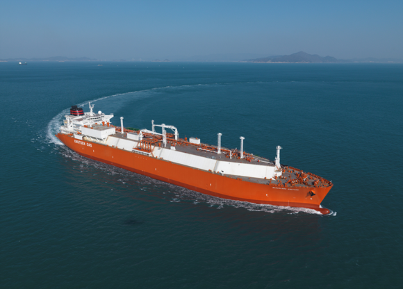 대우조선해양이 이번에 수주한 LNG선과 동형의 LNG선 시운전 모습. (사진제공=대우조선해양)