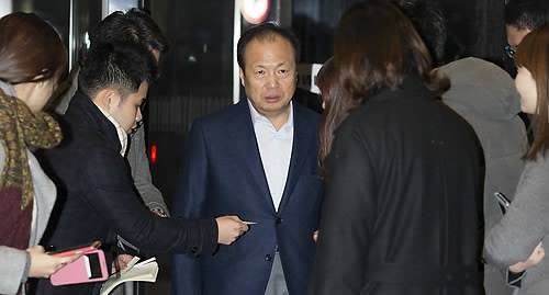 삼성전자 신종균 IT모바일부문 사장이 지난달 21일 서울 삼성전자 서초사옥에서 열린 사장단회의에 참석하고 있는 모습. (사진제공=연합뉴스)