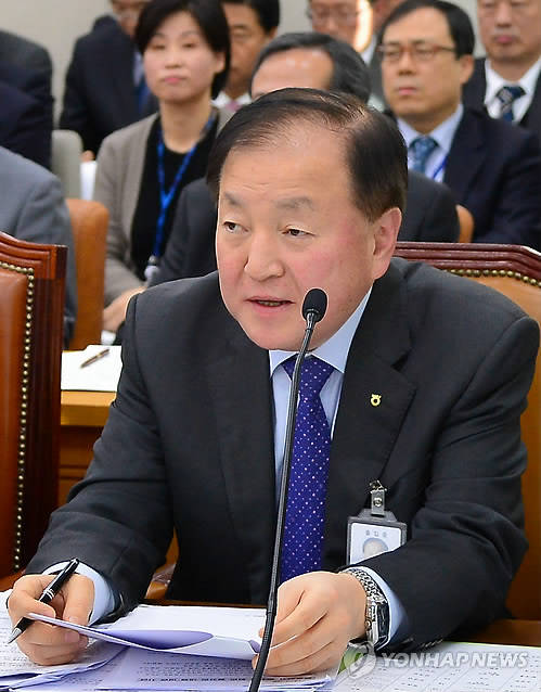 차기 농협금융 CEO 후보로 꼽히는 김주하 농협은행장(사진: 연합뉴스)