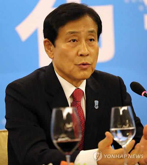 연임이 유력시되는 김정태 하나금융 회장(사진: 연합뉴스)