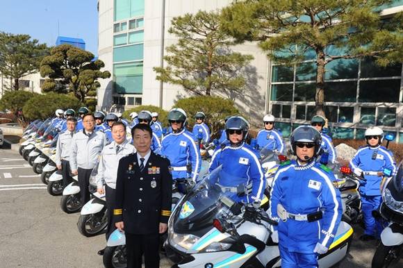 이번에 본격 활동을 시작한 경기경찰의 교통불편 신속대응팀(사진=경기경찰청 제공)