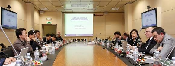 이탈리아 현지시각 3일 오후 이탈리아 에밀리아로마냐 주 볼로냐에서 남경필 경기도지사가 볼로냐 신용협동조합 BCC를 방문해 신용협동조합 운영현황에 대해 논의 하고 있다.(사진=경기도 제공)