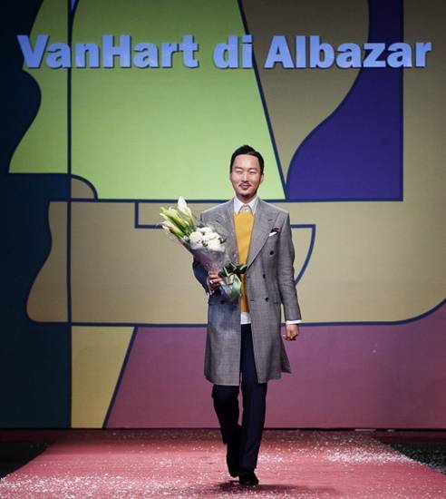 반하트 디 알바자의 크리에이티브 디렉터 정두영