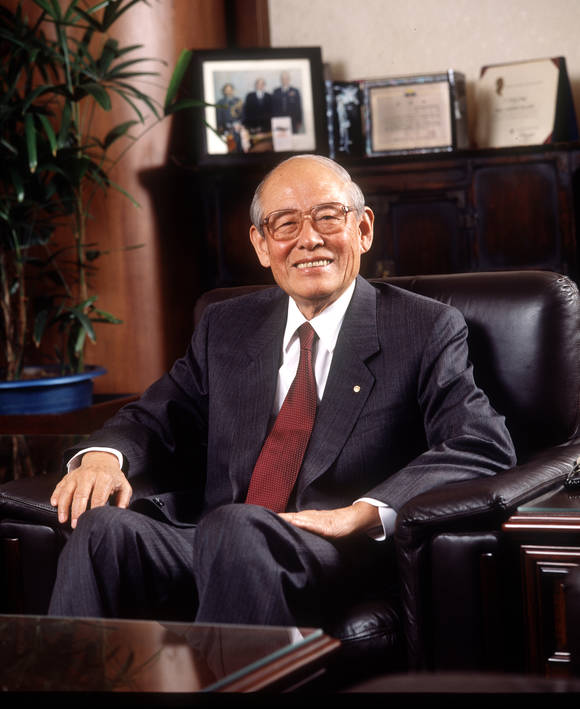 송인상 한국능률협회 명예회장 겸 효성그룹 고문(사진 제공: 한국능률협회)