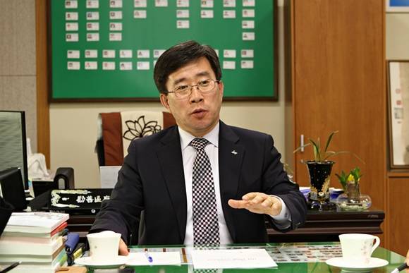 취임 100일을 맞은 박흥수 구청장