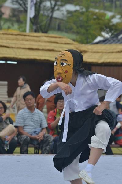 옛장터무대 (덧뵈기)