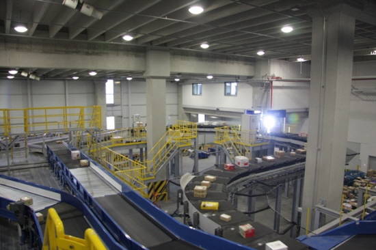 (사진=한진 동남권 허브터미널 자동분류기)