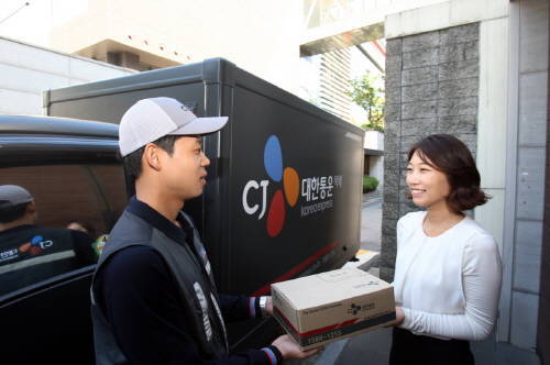 미 블랙프라이데이를 앞두고 국내 택배업계도 분주해 졌다. (사진제공=CJ대한통운)