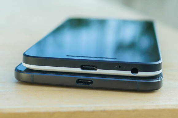 USB-C를 이미 채택한 넥서스 5X(위)와 넥서스 6P(아래). (사진=안드로이드 오소리티)