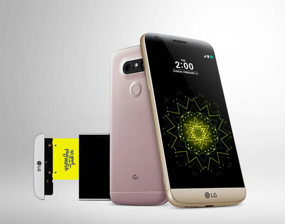 모듈 방식을 적용해 인기투표를 휩쓸고 있는 LG G5. (사진제공=LG전자)