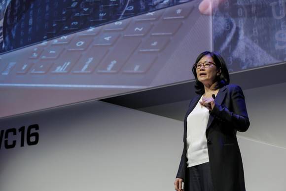 ‘자동차, 연결되다(Car, Connected)’ 행사의 기조연설자로 나선 하혜승 삼성전자 전무. (사진제공=삼성전자)