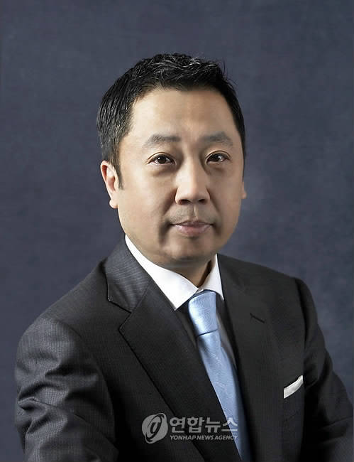 25일 ㈜두산 정기주총에 이은 이사회에서 의장 선임절차를 거친 뒤 그룹 회장에 정식 취임할 예정인 두산 박정원 회장. (사진=연합뉴스)