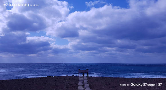 갤럭시 S7으로 촬영한 구송이 작가의 ‘애월,2546’. (사진제공=삼성전자)