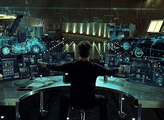 영화 ‘아이언맨’의 주인공 토니 스타크가 인공지능 개인비서 ‘자비스’와 대화하는 모습. (사진=아이언맨 캡처)