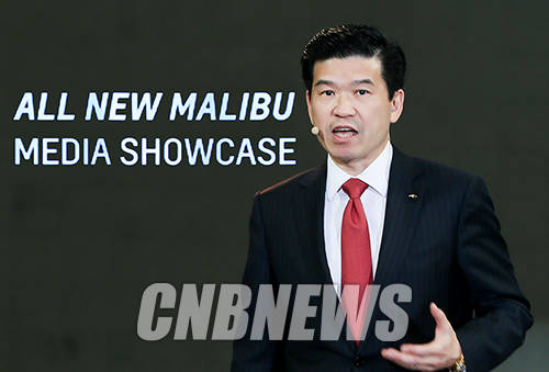 “중형 세단 시장의 판도를 바꿔놓겠다”며 자신감을 표출하는 제임스 김 한국지엠 사장. (사진제공=한국지엠)