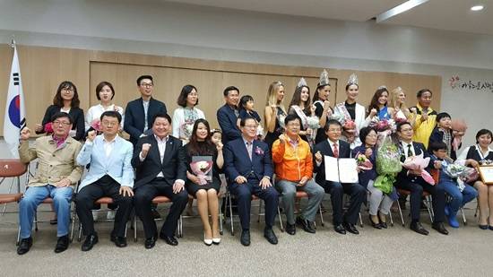 고양국제꽃박람회 시상식이 플라워컨퍼런스룸에서 열렸다. (사진= 김진부 기자)