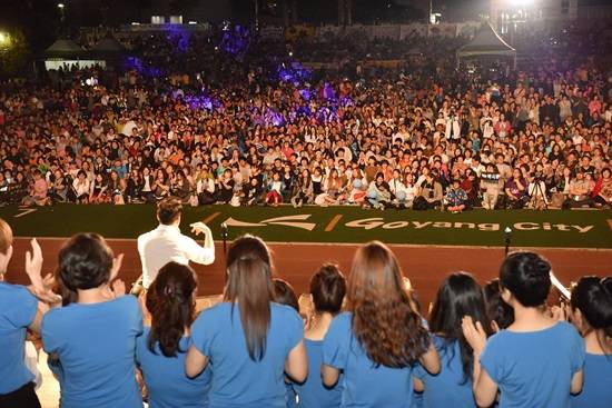 가수 김태우와 박시환 등이 출연한 고양행주문화제의 기념음악회(사진= 고양시)