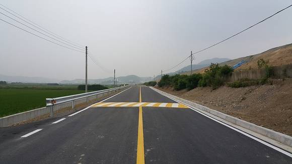 경주시 내남면 월산~이조리 도로확포장 후 완공된 모습.