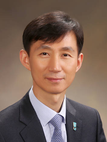 황인산 신임 딜라이브 사외이사 겸 상임감사. (사진=KEB하나은행)