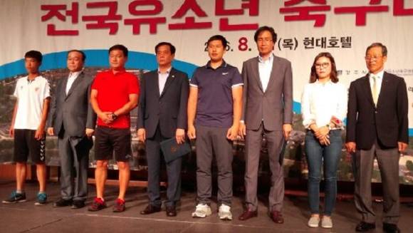 (사진=CNB김태우기자)최양식 경주시장(왼쪽 두번째).