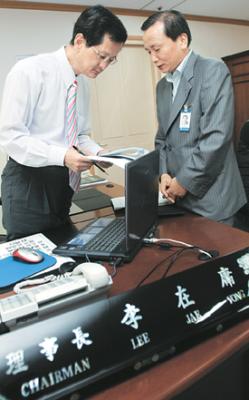 낙하산인사로 파문을 일으킨 이재용 국민건강보험공단 이사장.